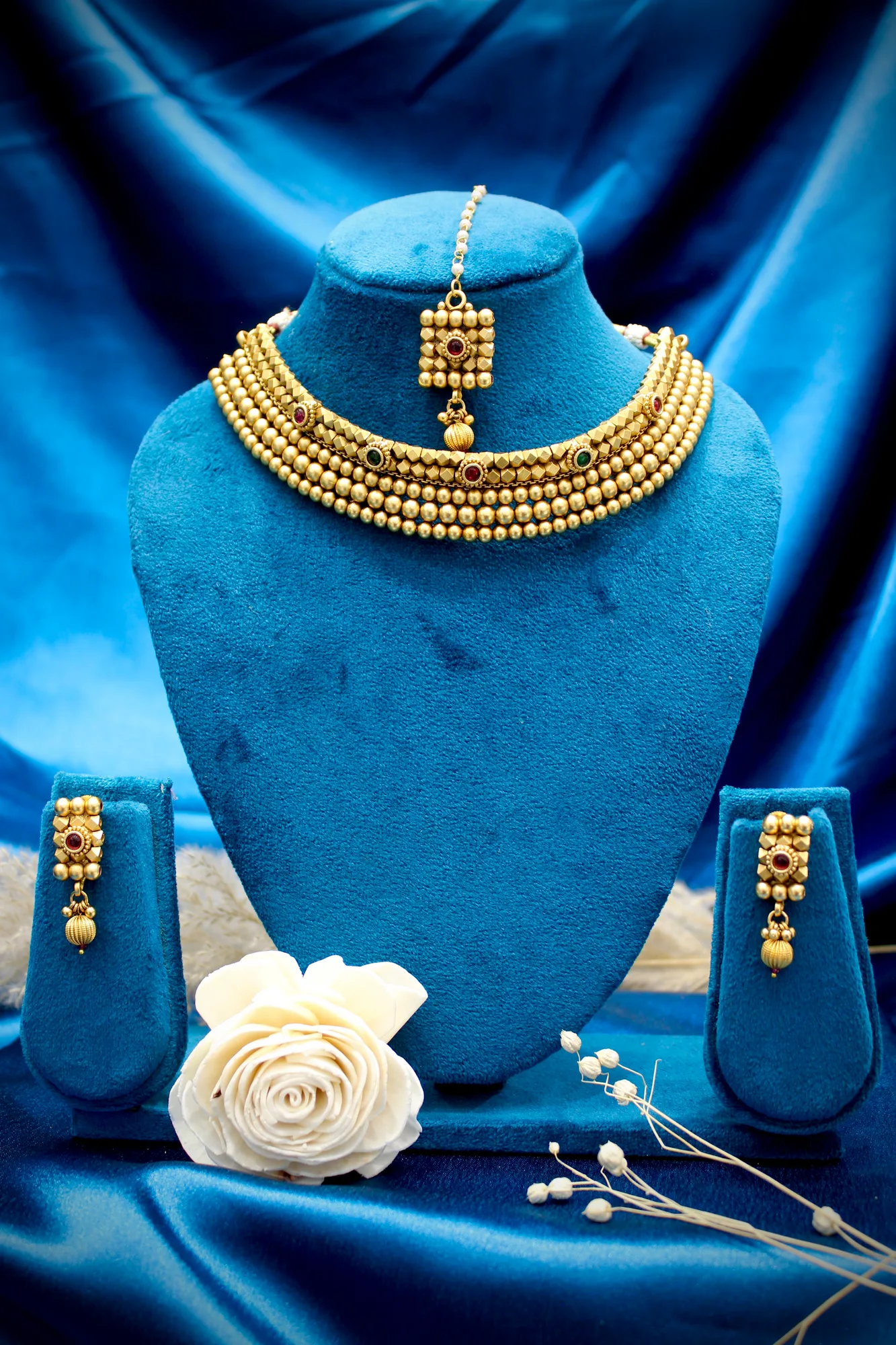 Traditional Gold-Tone Beaded Choker Set with Maang Tikka