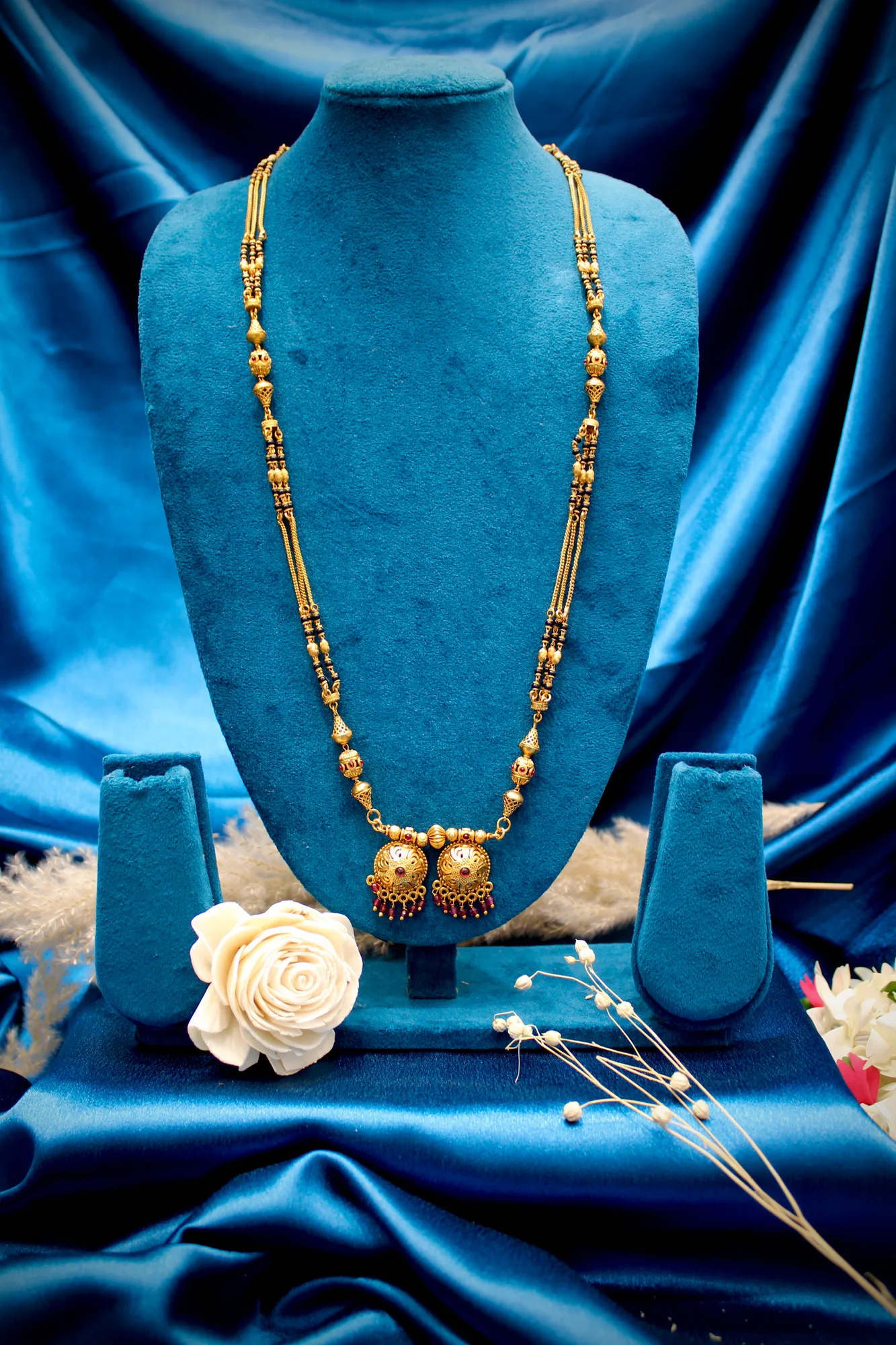 Traditional Antique Gold Twin-Pendant Mangalsutra Necklace